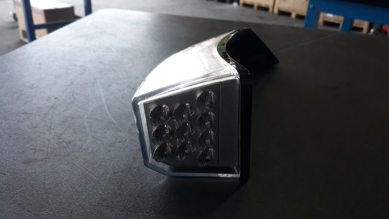 VOLVO INDICATOR LAMP - 23386782 - Žmigavac za Kamion: slika 1 VOLVO INDICATOR LAMP - 23386782 - Žmigavac za Kamion: slika 1