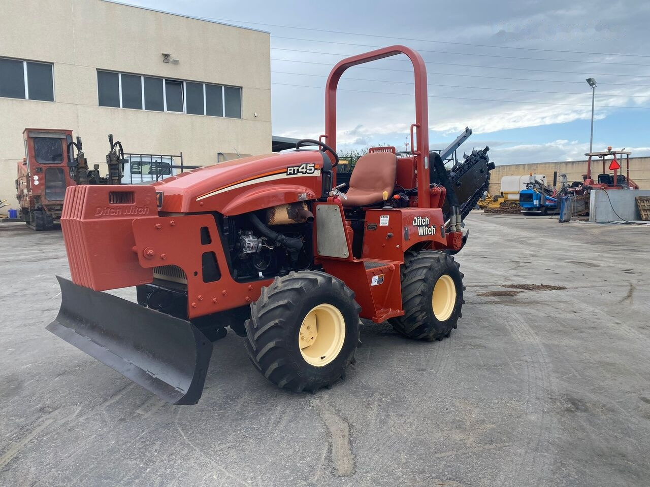 Ditch-Witch RT45 - Rovokopač: slika 2 Ditch-Witch RT45 - Rovokopač: slika 2