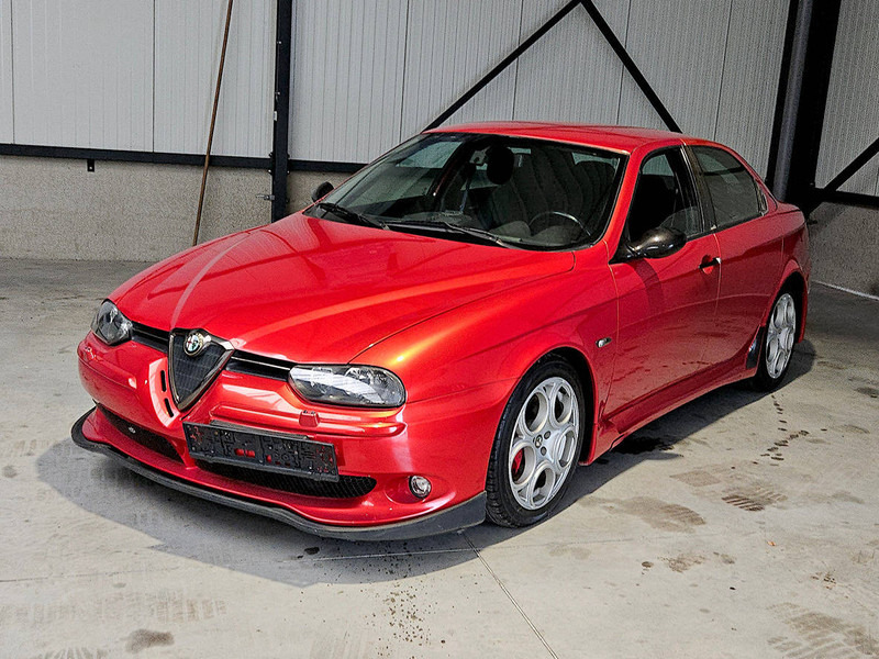 Alfa Romeo 156 GTA - Limuzina: slika 1 Alfa Romeo 156 GTA - Limuzina: slika 1