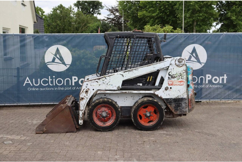 Bobcat S100 - Utovarivač točkaš: slika 2 Bobcat S100 - Utovarivač točkaš: slika 2
