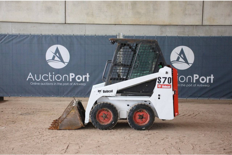Bobcat S70 - Utovarivač točkaš: slika 2 Bobcat S70 - Utovarivač točkaš: slika 2