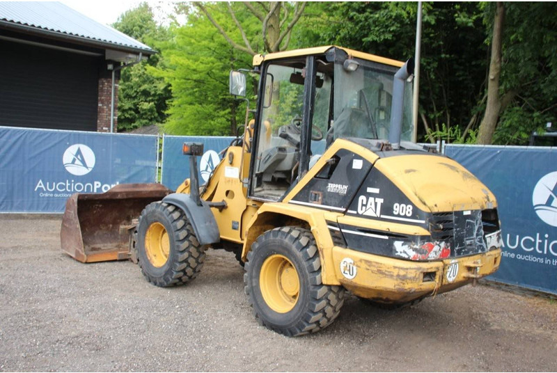 Caterpillar 908 - Utovarivač točkaš: slika 3 Caterpillar 908 - Utovarivač točkaš: slika 3