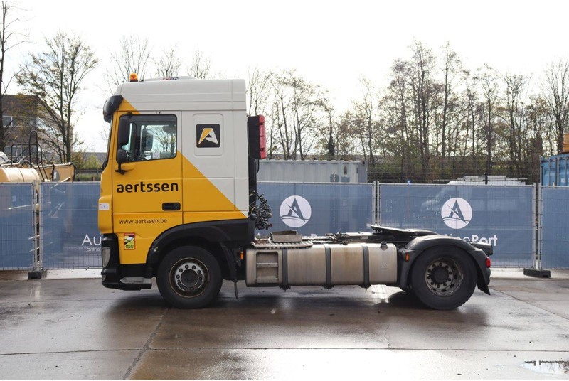 DAF FT XF 480 Space Cab - Kamion sa golom šasijom i zatvorenom kabinom: slika 2 DAF FT XF 480 Space Cab - Kamion sa golom šasijom i zatvorenom kabinom: slika 2