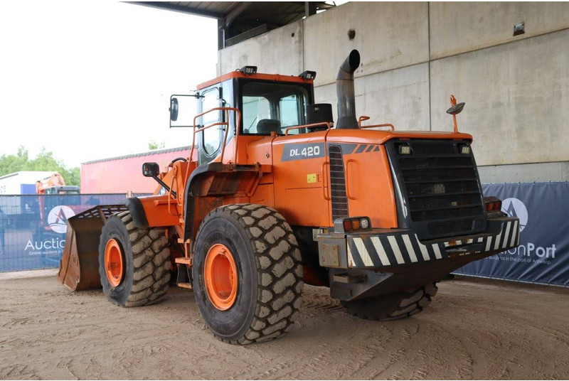 Doosan DL420 - Utovarivač točkaš: slika 5 Doosan DL420 - Utovarivač točkaš: slika 5