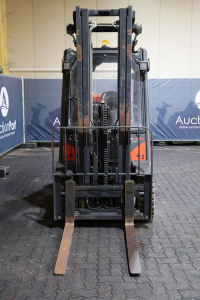 Gasni viljuškar Fenwick-Linde H25T-02: slika 8 Gasni viljuškar Fenwick-Linde H25T-02: slika 8