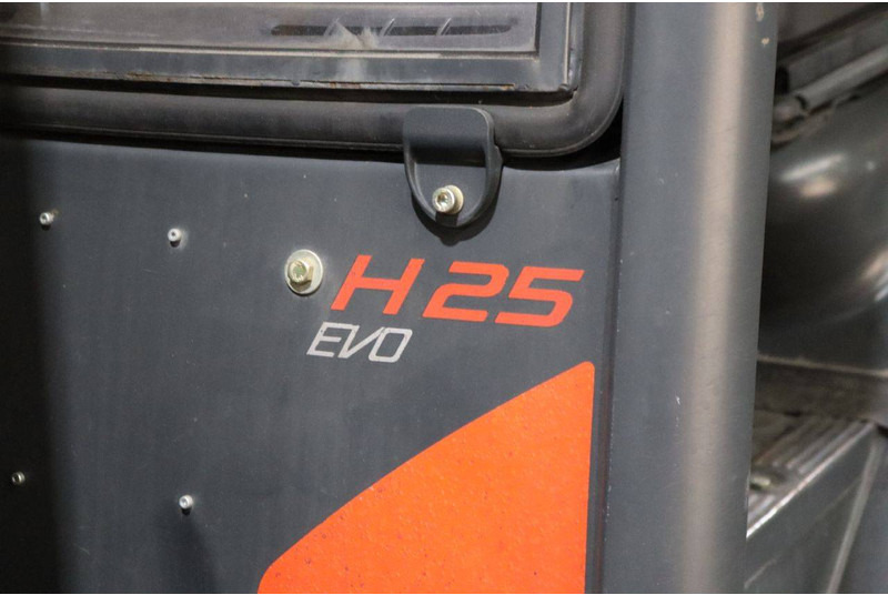 Gasni viljuškar Fenwick-Linde H25T-02: slika 14 Gasni viljuškar Fenwick-Linde H25T-02: slika 14