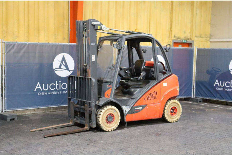 Gasni viljuškar Fenwick-Linde H25T-02: slika 9 Gasni viljuškar Fenwick-Linde H25T-02: slika 9