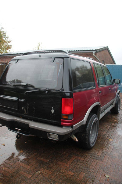 Ford Explorer - SUVSUV: slika 5 Ford Explorer - SUVSUV: slika 5