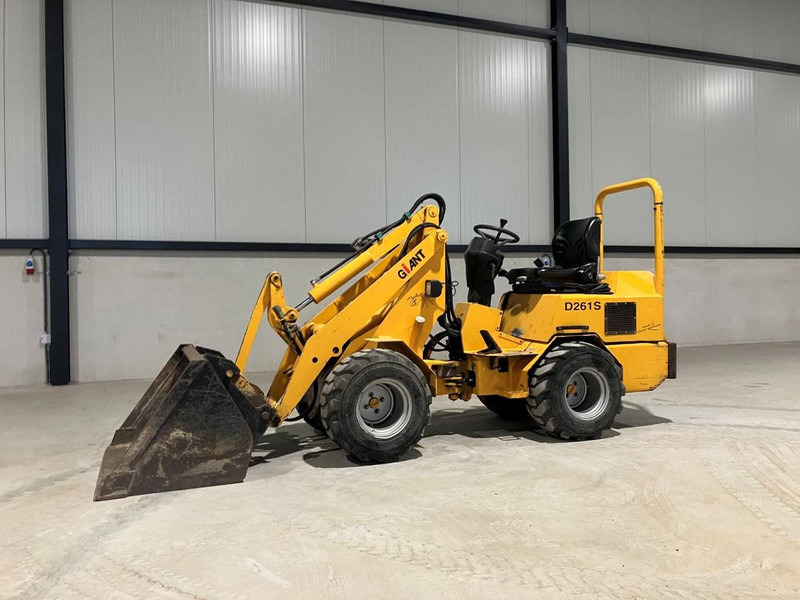 Giant D261S - Utovarivač točkaš: slika 2 Giant D261S - Utovarivač točkaš: slika 2