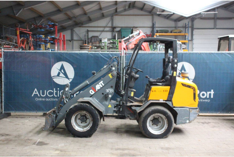 Giant V452T HD - Utovarivač točkaš: slika 2 Giant V452T HD - Utovarivač točkaš: slika 2