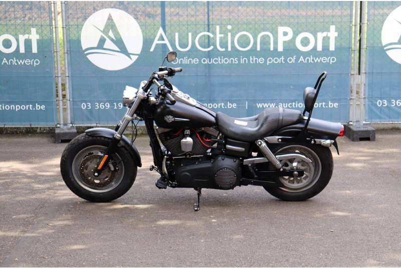 Harley-Davidson DYNA FAT BOB - Motocikl: slika 2 Harley-Davidson DYNA FAT BOB - Motocikl: slika 2