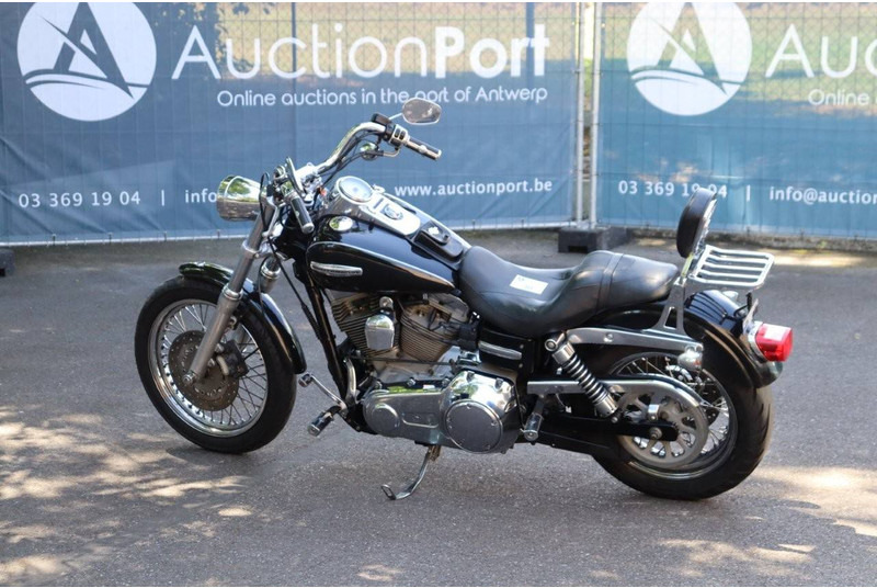 Harley-Davidson Dyna Super Glide - Motocikl: slika 3 Harley-Davidson Dyna Super Glide - Motocikl: slika 3