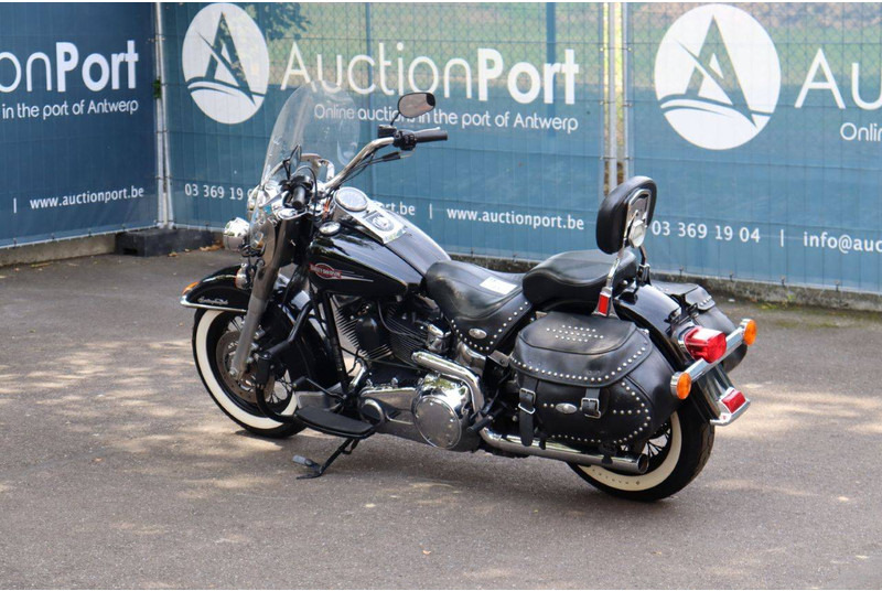 Harley-Davidson Heritage Softail Classic - Motocikl: slika 3 Harley-Davidson Heritage Softail Classic - Motocikl: slika 3