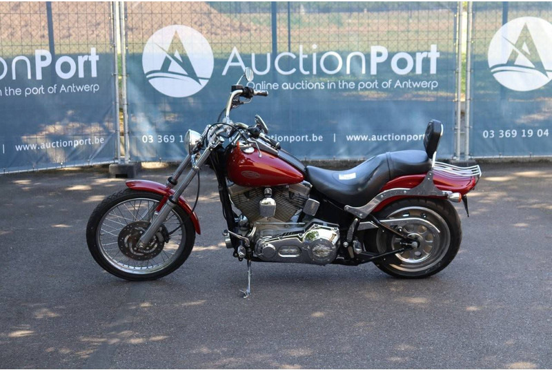 Harley-Davidson Softail Standard - Motocikl: slika 2 Harley-Davidson Softail Standard - Motocikl: slika 2