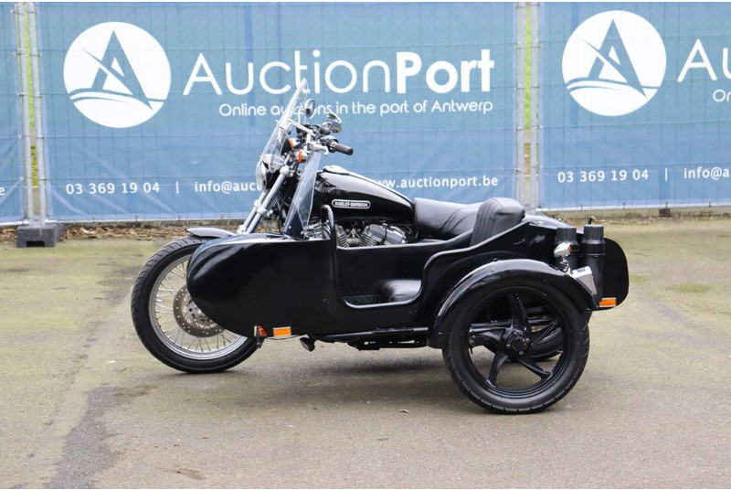 Harley-Davidson Sporster XL883 - Motocikl: slika 1 Harley-Davidson Sporster XL883 - Motocikl: slika 1