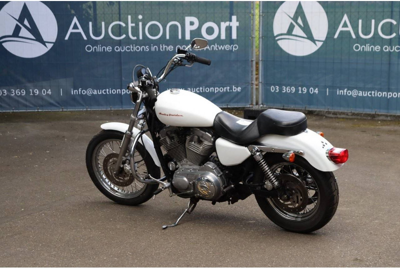 Harley-Davidson Sporster XL883 - Motocikl: slika 3 Harley-Davidson Sporster XL883 - Motocikl: slika 3