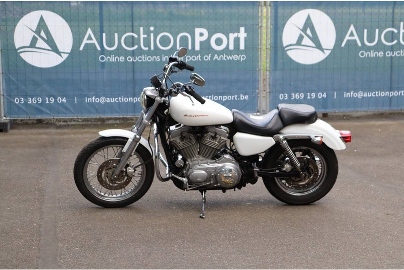 Harley-Davidson Sporster XL883 - Motocikl: slika 1 Harley-Davidson Sporster XL883 - Motocikl: slika 1
