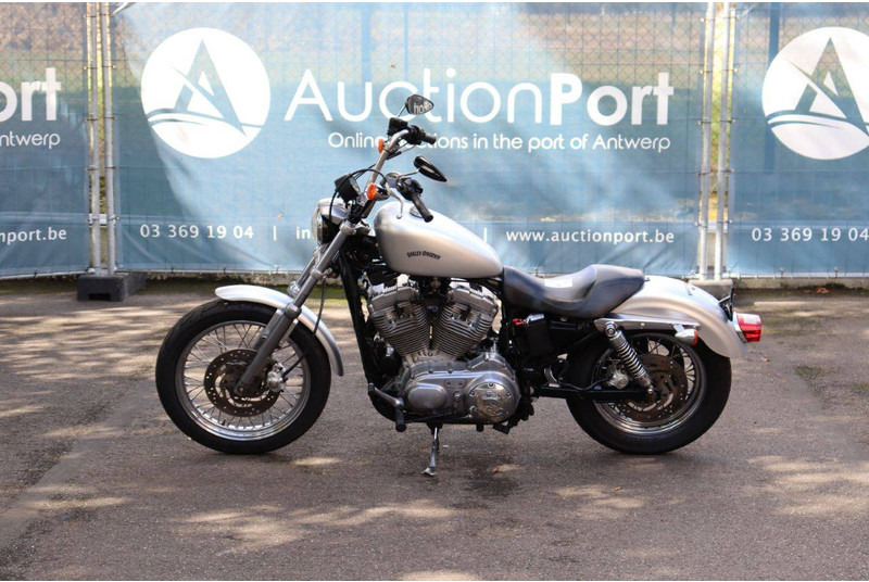 Harley-Davidson Sportster XL 883 Roadster - Motocikl: slika 2 Harley-Davidson Sportster XL 883 Roadster - Motocikl: slika 2