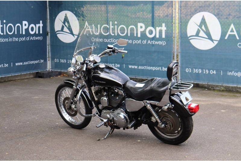 Harley-Davidson Sportster XL1200 Custom - Motocikl: slika 3 Harley-Davidson Sportster XL1200 Custom - Motocikl: slika 3