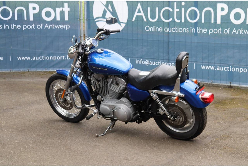 Harley-Davidson Sportster XL883 - Motocikl: slika 3 Harley-Davidson Sportster XL883 - Motocikl: slika 3