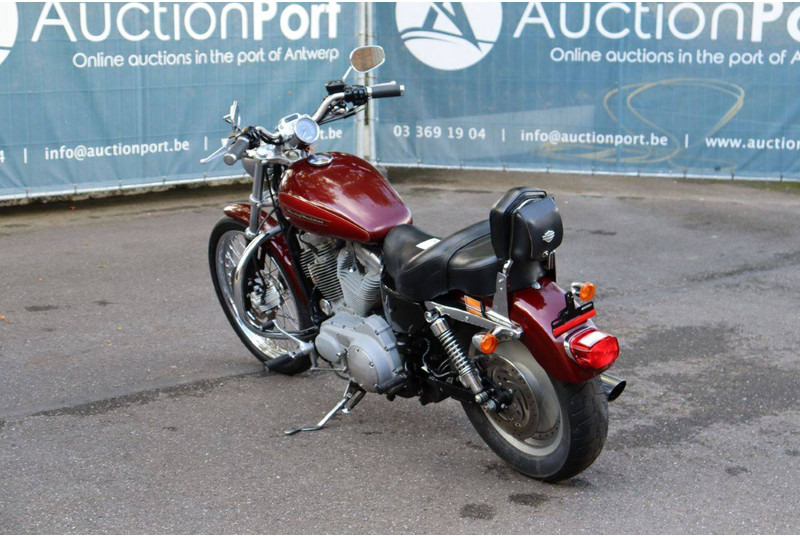 Harley-Davidson Sportster XL883 - Motocikl: slika 4 Harley-Davidson Sportster XL883 - Motocikl: slika 4