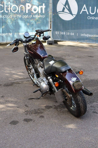 Harley-Davidson Sportster XL883 Super Low - Motocikl: slika 4 Harley-Davidson Sportster XL883 Super Low - Motocikl: slika 4