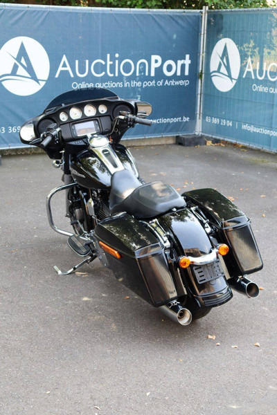 Harley-Davidson Street Glide - Motocikl: slika 4 Harley-Davidson Street Glide - Motocikl: slika 4
