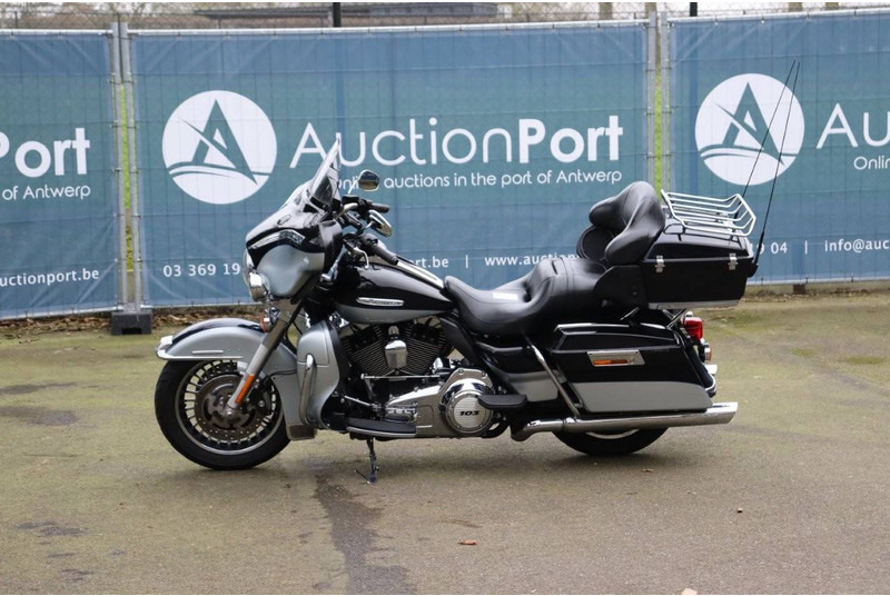 Harley-Davidson Ultra Classic - Motocikl: slika 1 Harley-Davidson Ultra Classic - Motocikl: slika 1