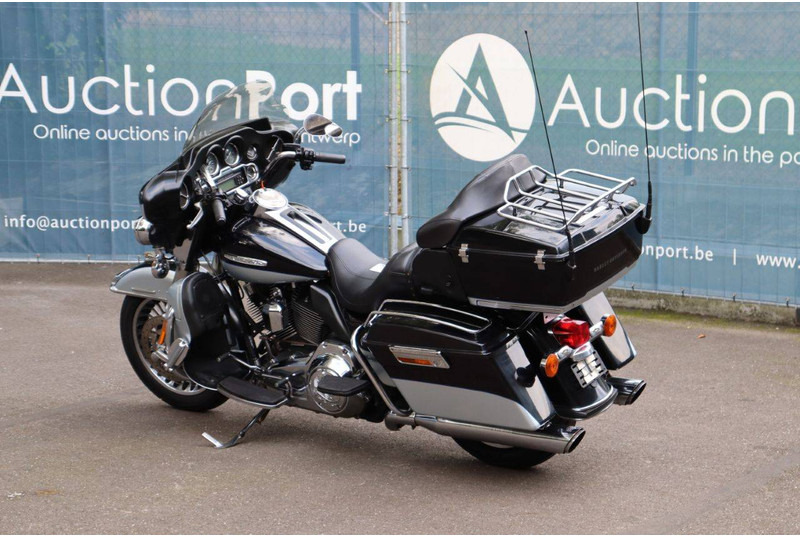 Harley-Davidson Ultra Classic - Motocikl: slika 3 Harley-Davidson Ultra Classic - Motocikl: slika 3