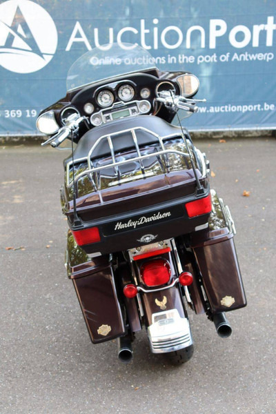 Harley-Davidson Ultra Classic CVO - Motocikl: slika 5 Harley-Davidson Ultra Classic CVO - Motocikl: slika 5