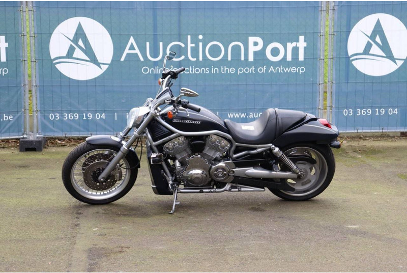 Harley-Davidson V-Rod VRSC - Motocikl: slika 1 Harley-Davidson V-Rod VRSC - Motocikl: slika 1