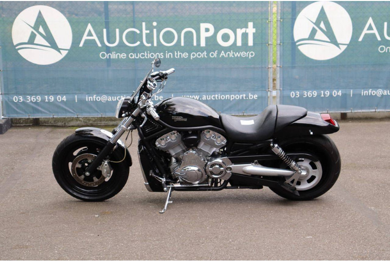 Harley-Davidson V-Rod VRSC - Motocikl: slika 2 Harley-Davidson V-Rod VRSC - Motocikl: slika 2