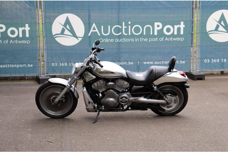 Harley-Davidson V-Rod VRSC - Motocikl: slika 1 Harley-Davidson V-Rod VRSC - Motocikl: slika 1