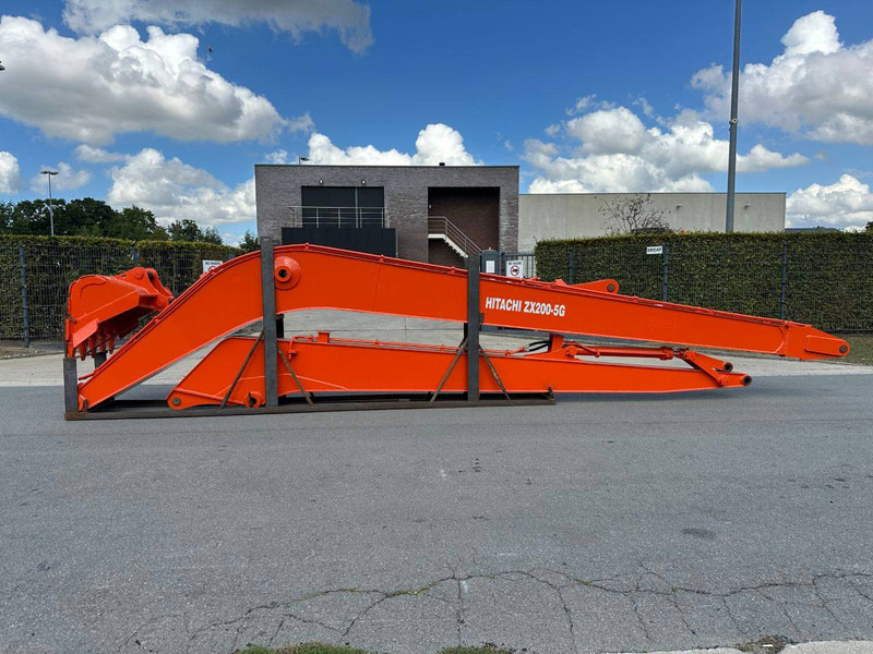 Hitachi ZX200 - Platforma: slika 4 Hitachi ZX200 - Platforma: slika 4