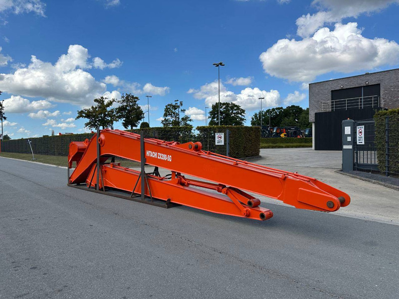 Hitachi ZX200 - Platforma: slika 3 Hitachi ZX200 - Platforma: slika 3