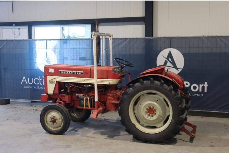 International 423 - Traktor: slika 3 International 423 - Traktor: slika 3