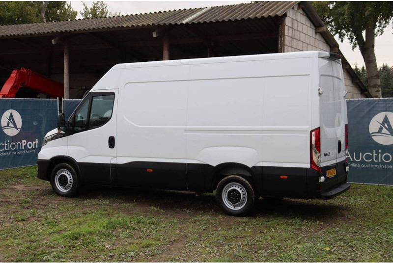 Iveco Daily 35S14 - Furgon: slika 3 Iveco Daily 35S14 - Furgon: slika 3