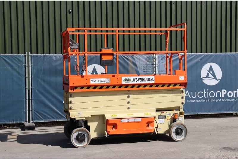 JLG 3246 ES - Lift u obliku makaza: slika 2 JLG 3246 ES - Lift u obliku makaza: slika 2