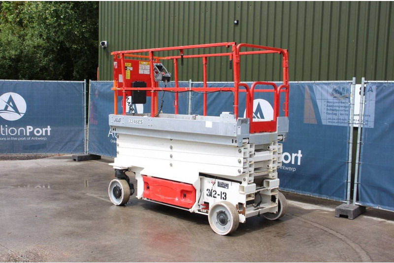 JLG 3246ES - Lift u obliku makaza: slika 3 JLG 3246ES - Lift u obliku makaza: slika 3