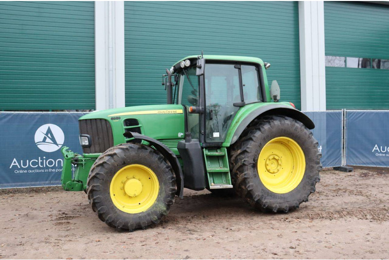 John Deere 6830 - Traktor: slika 1 John Deere 6830 - Traktor: slika 1