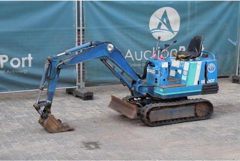 Mini bager Kobelco SK007: slika 9