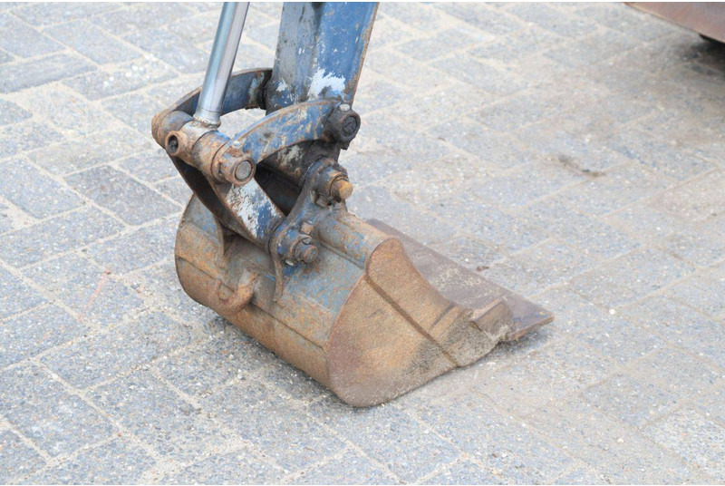 Mini bager Kobelco SK007: slika 16