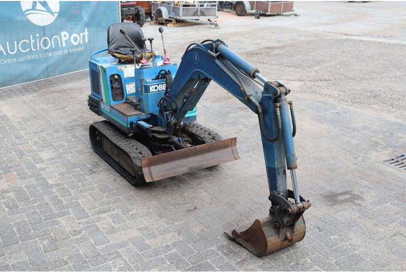 Mini bager Kobelco SK007: slika 7