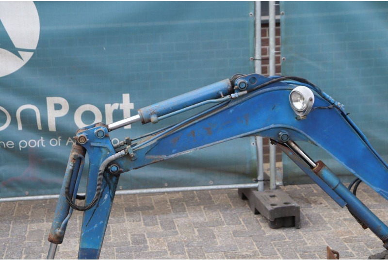Mini bager Kobelco SK007: slika 12