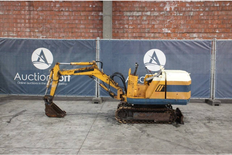 Komatsu PC09 - Mini bager: slika 2 Komatsu PC09 - Mini bager: slika 2
