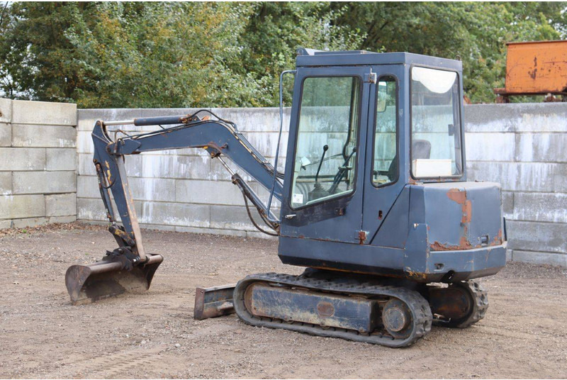 Komatsu PC10-6 - Bager guseničar: slika 3 Komatsu PC10-6 - Bager guseničar: slika 3