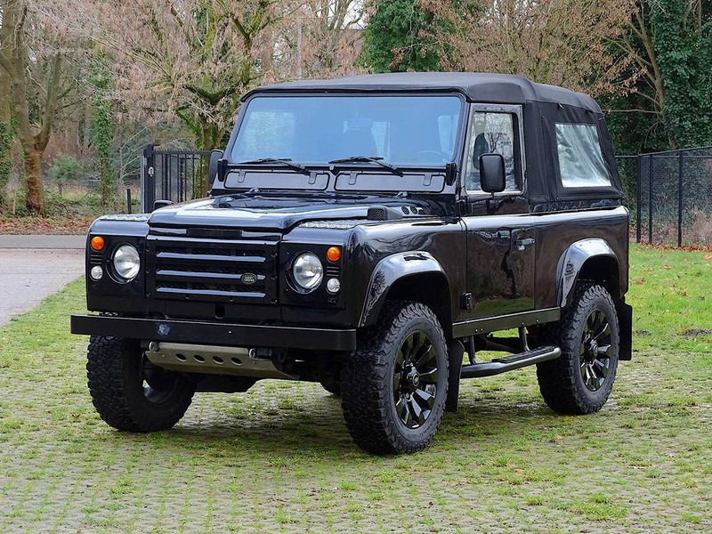 Land Rover 'Ninety' Convertible _ V8 - Limuzina: slika 2 Land Rover 'Ninety' Convertible _ V8 - Limuzina: slika 2