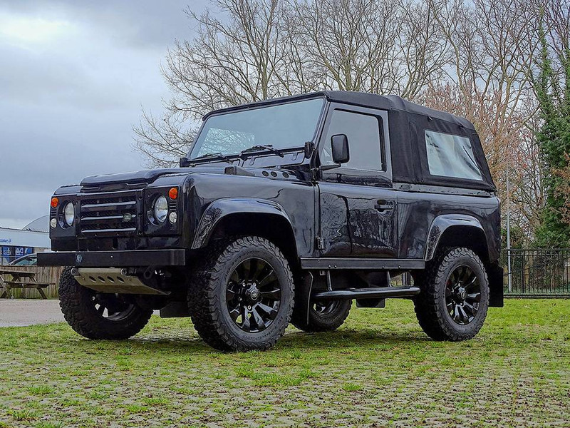 Land Rover 'Ninety' Convertible _ V8 - Limuzina: slika 1 Land Rover 'Ninety' Convertible _ V8 - Limuzina: slika 1