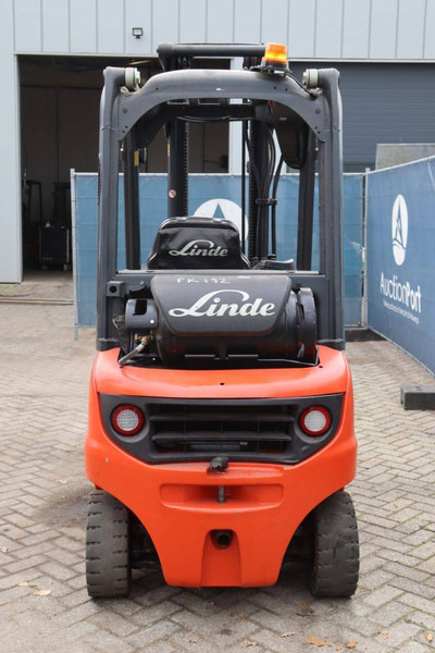 Linde H20T-01 - Gasni viljuškar: slika 5 Linde H20T-01 - Gasni viljuškar: slika 5
