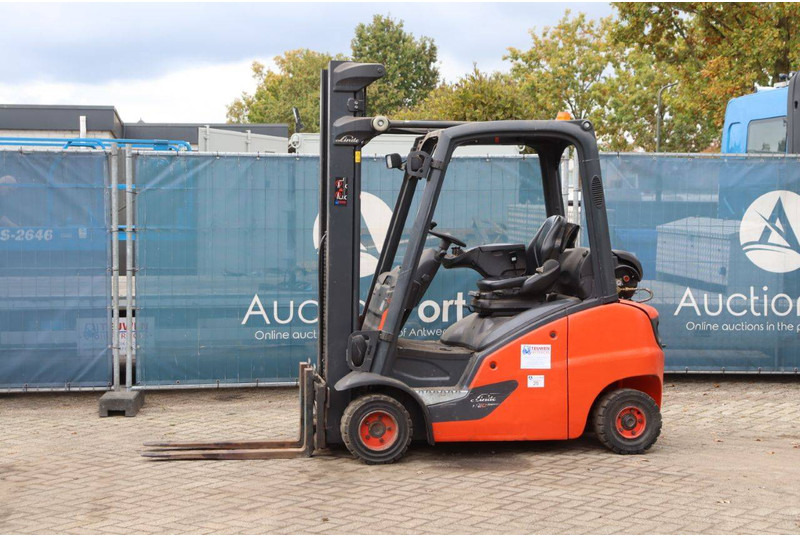 Linde H20T-01 - Gasni viljuškar: slika 1 Linde H20T-01 - Gasni viljuškar: slika 1
